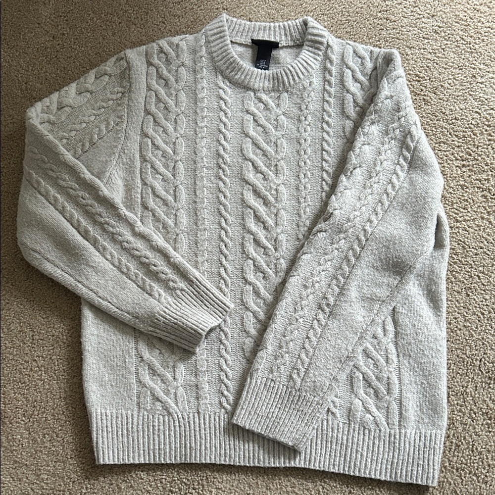 H&M Light Gray Cable Knit Crewneck Sweater